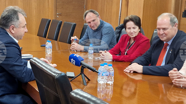 Кметът на Шумен и експерти обсъдиха организацията на Балканиада по въздушни спортове през септември