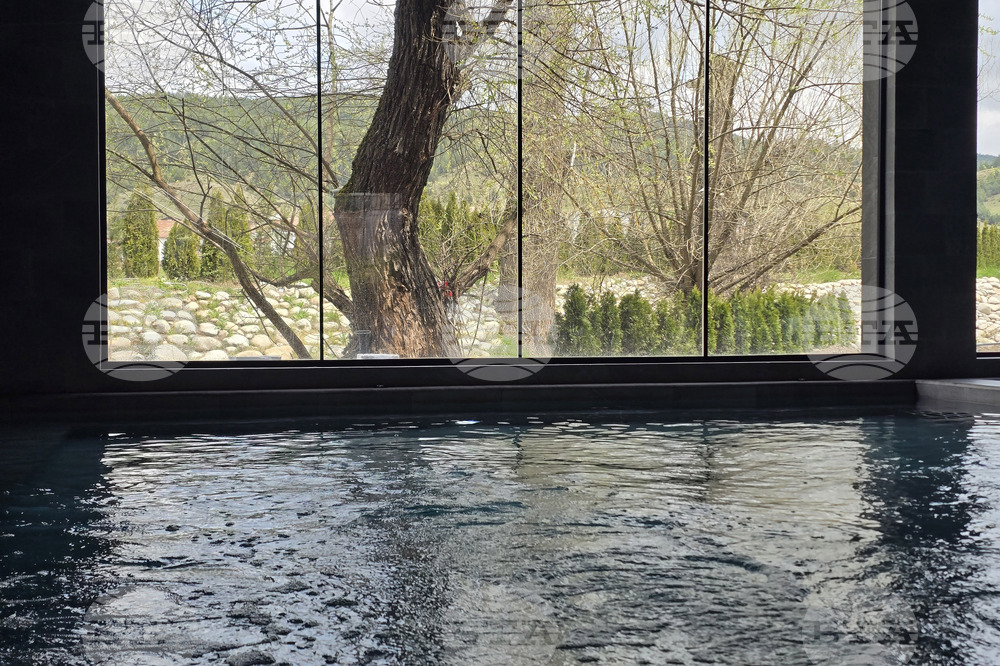 Село Баня - „Гранд Хотел Терме“