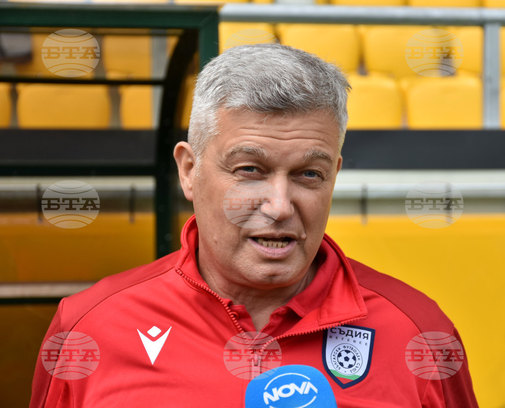 Бившият председател на Съдийската комисия на БФС Петър Петров започва работа във втородивизионния Марек (Дупница)