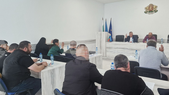 Общински съветник от ПП-ДБ предложи създаване на комисия за проверки на социални назначения и публичност на общинските длъжници в Лозница