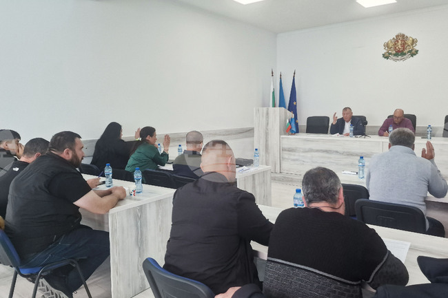 Общински съветник от ПП-ДБ предложи създаване на комисия за проверки на социални назначения и публичност на общинските длъжници в Лозница