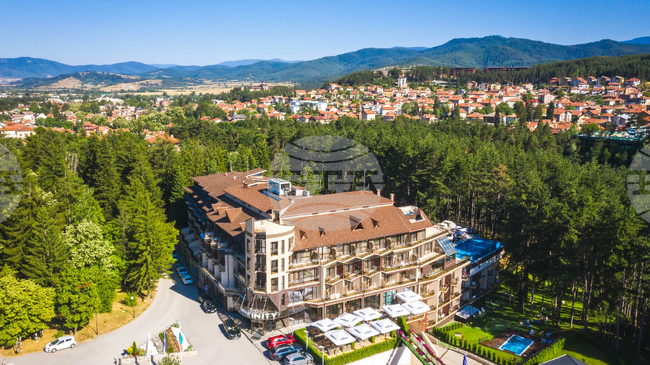 Вилно селище със самостоятелен СПА център ще бъде открито през май в комплекс "Инфинити Парк" във Велинград