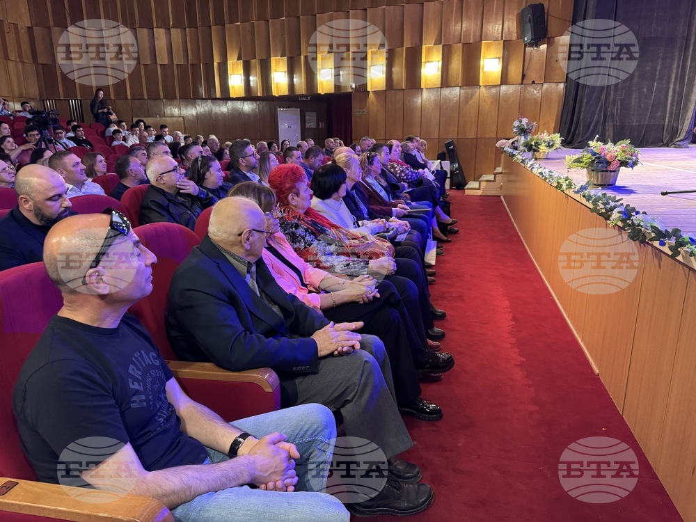 Казанлък - Професионална гимназия по транспорт и транспортен мениджмънт - годишнина