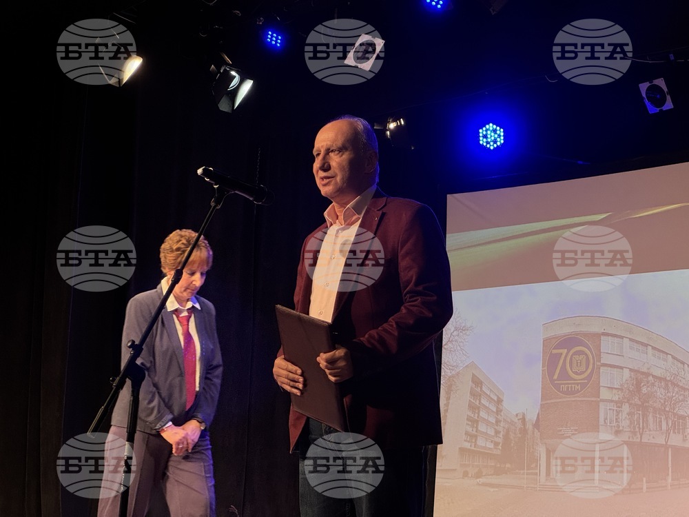 Казанлък - Професионална гимназия по транспорт и транспортен мениджмънт - годишнина