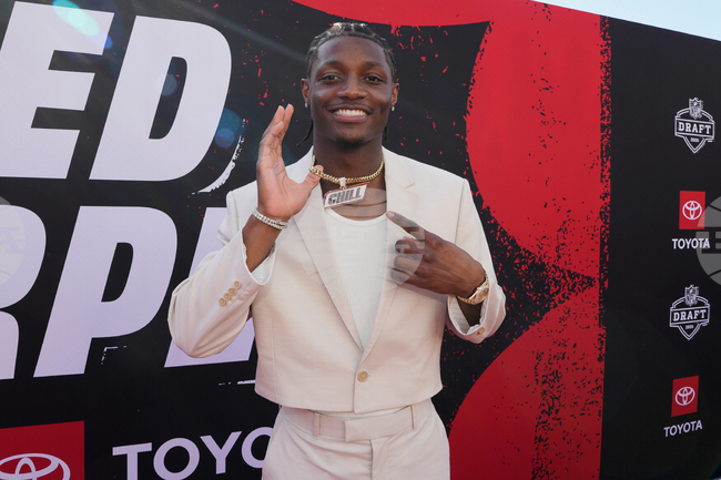 SNICKERS Ice Cream Delivers the Ultimate Chill on the 2026 NFL Draft Red Carpet