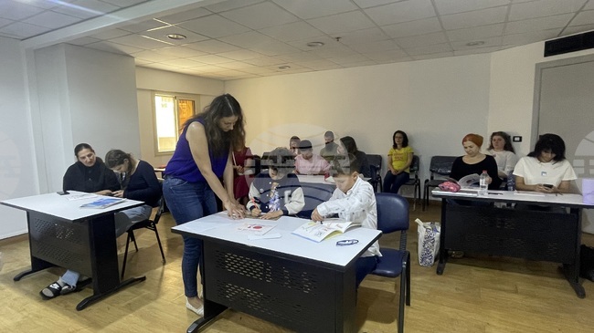 Египтоложката Весела Атанасова гостува в българското училище в Кайро