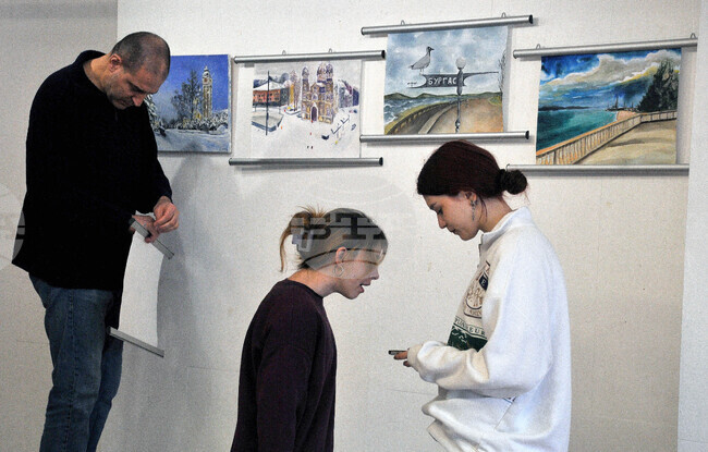  Бургас - музикално училище - годишна изложба