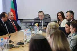 МОН - "Училищна STEM среда" - процедура