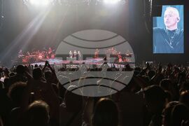 Ерос Рамацоти - концерт