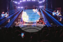 Ерос Рамацоти - концерт