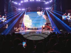 Ерос Рамацоти - концерт