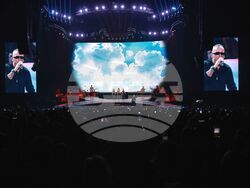 Ерос Рамацоти - концерт