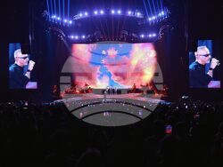 Ерос Рамацоти - концерт