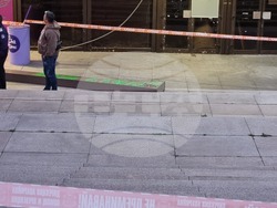 Дете е пострадало при инцидент пред сградата на НДК