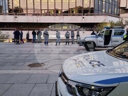 Дете е пострадало при инцидент пред сградата на НДК