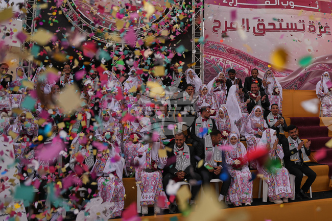 APTOPIX Gaza Mass Wedding