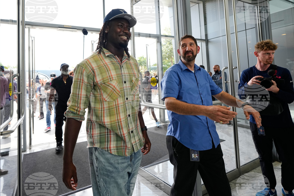 Cowboys DRaft Lawrence Football