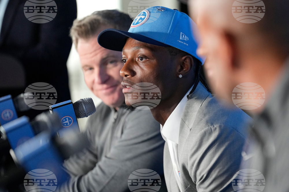 Titans Draft Football