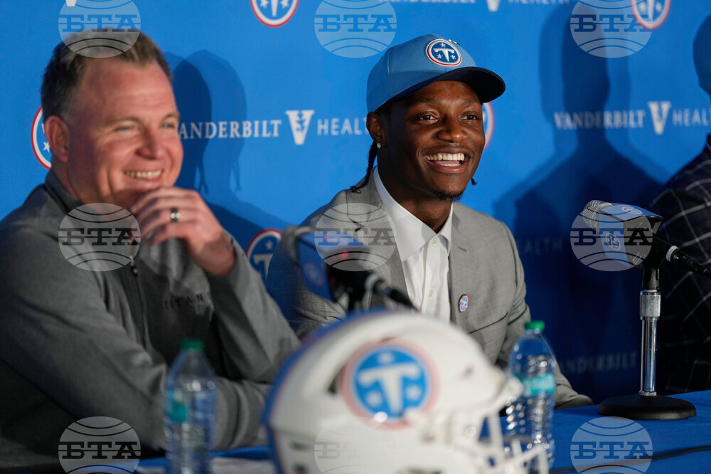 Titans Draft Football