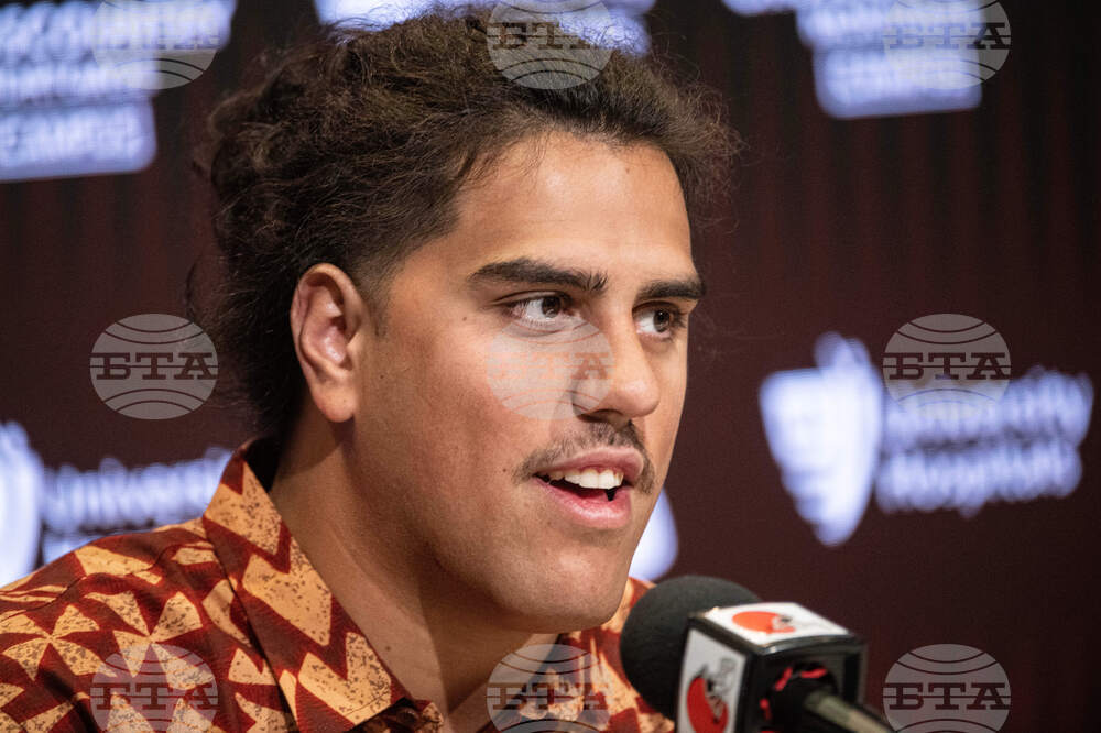Browns Draft Football