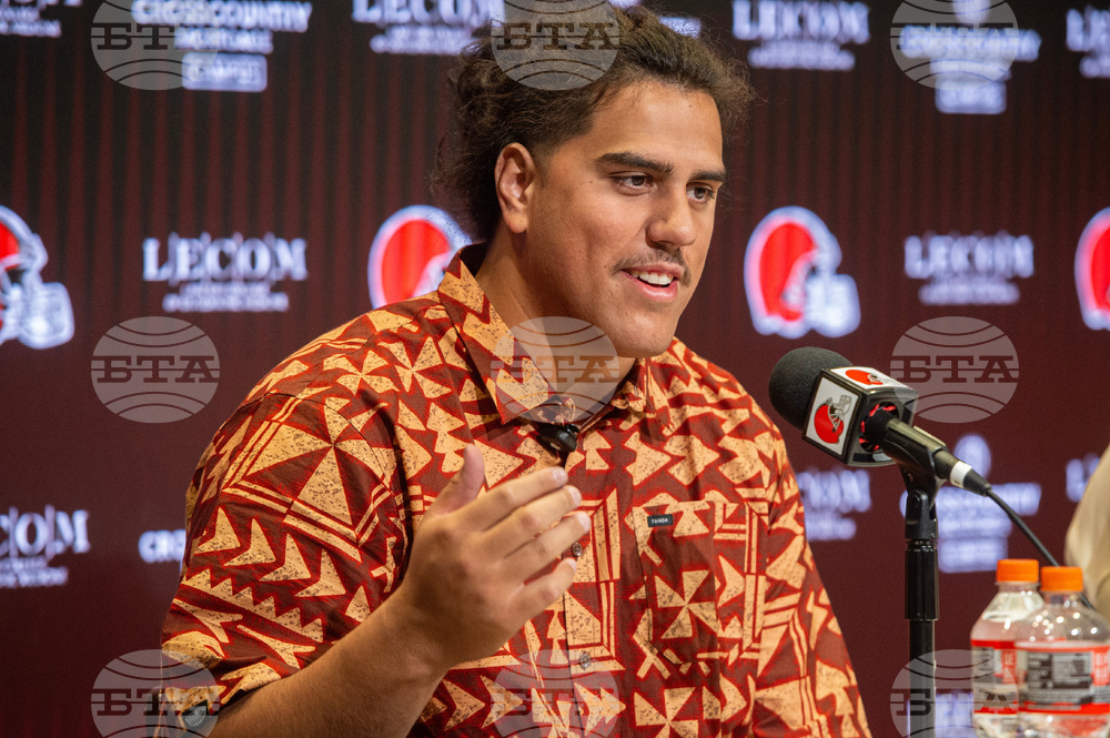 Browns Draft Football