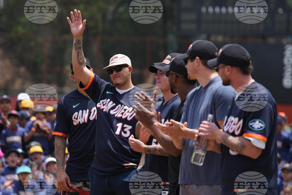 Mexico Padres Baseball Youth Clinic