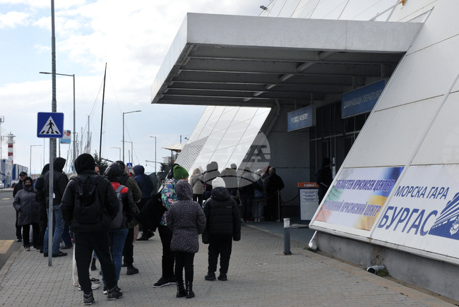 Бургас - кризисен център - украински граждани