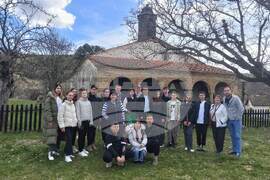 Сърбия - Гостите на Великденския фестивал в Босилеград посетиха село Извор