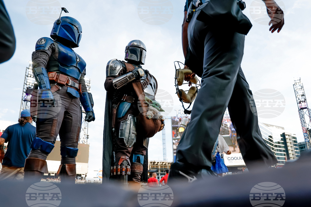 Phillies Braves Baseball