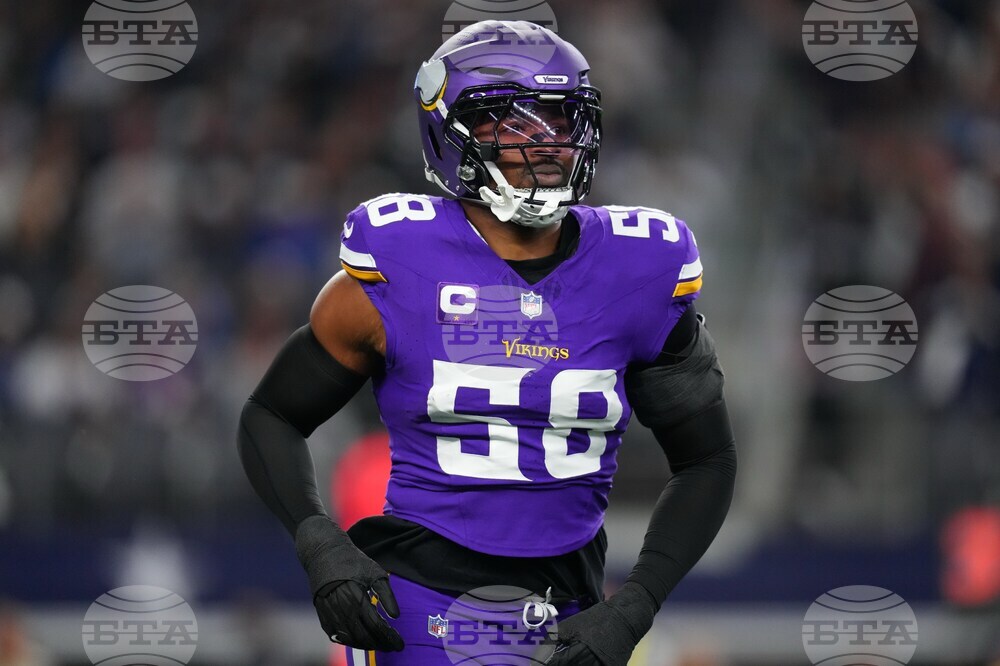 Vikings Eagles Trade Football