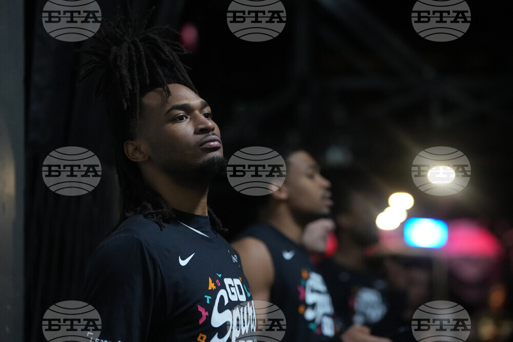 Spurs Trail Blazers Basketball