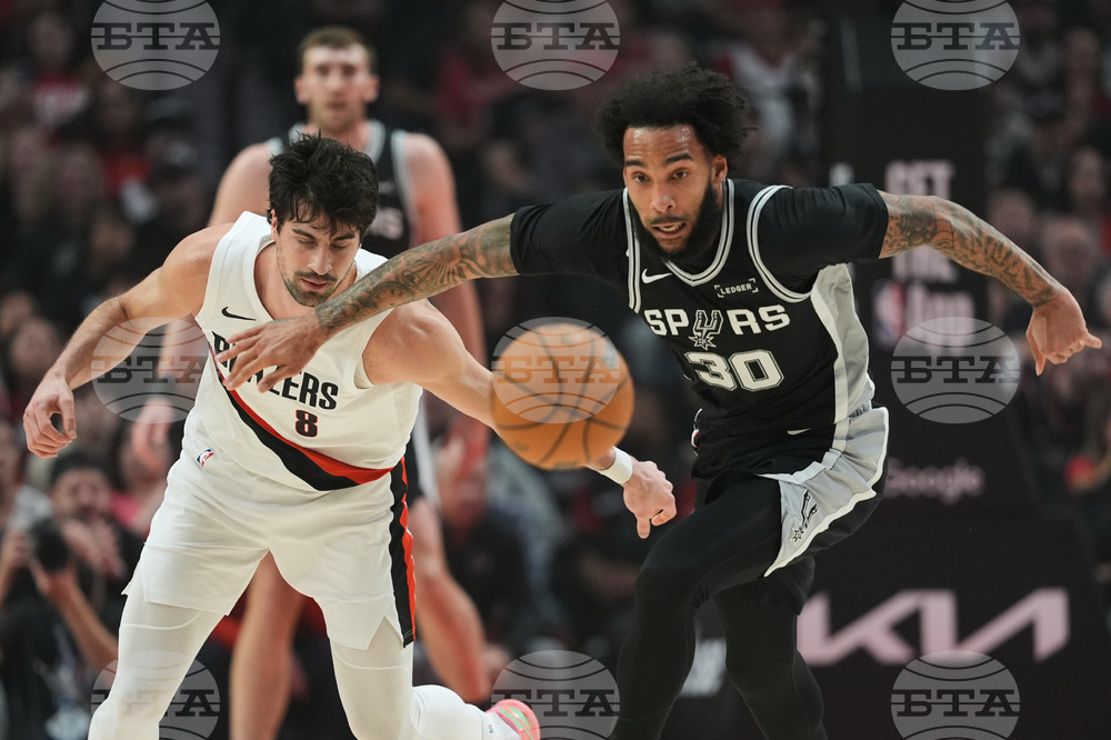 Spurs Trail Blazers Basketball