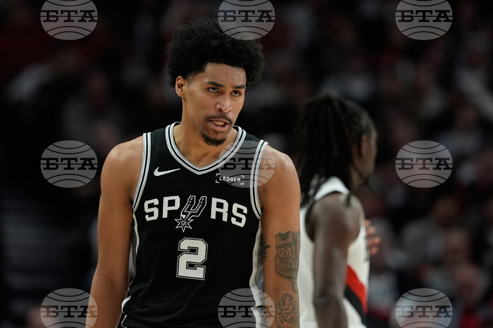 Spurs Trail Blazers Basketball