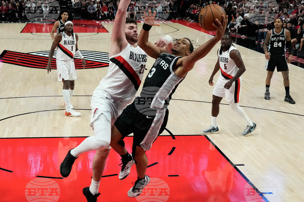 Spurs Trail Blazers Basketball