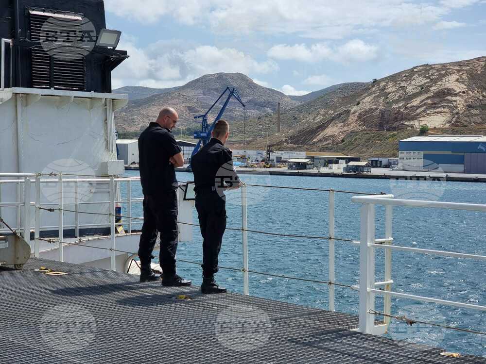 Испания - Антарктида - НИК 421 отплава от испанското пристанище Картахена