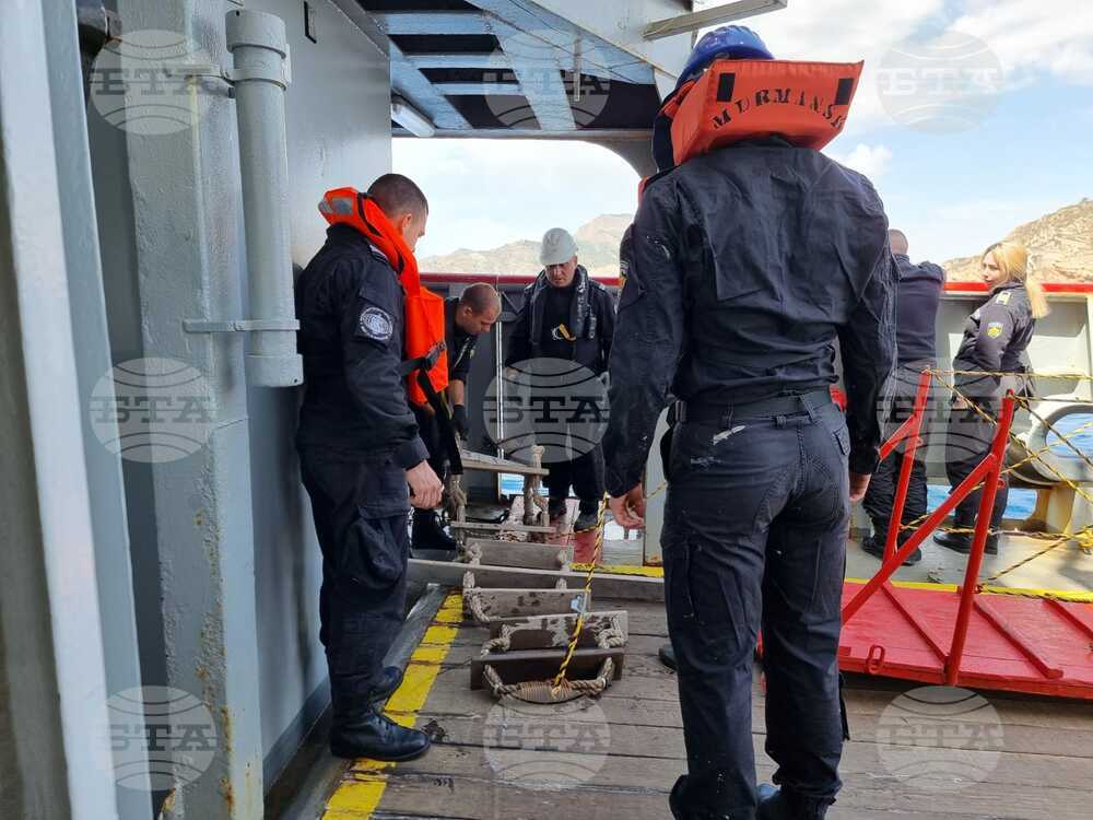 Испания - Антарктида - НИК 421 отплава от испанското пристанище Картахена