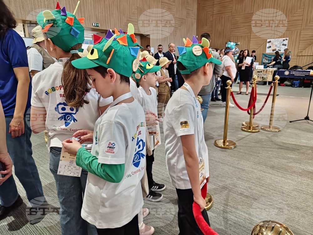 Бургас - Фестивал на роботиката First Lego League Challenge - откриване