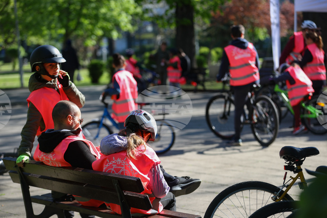 Sofia's Vazrazhdane District Organizes Family Cycling Event Inspired by Giro d'Italia