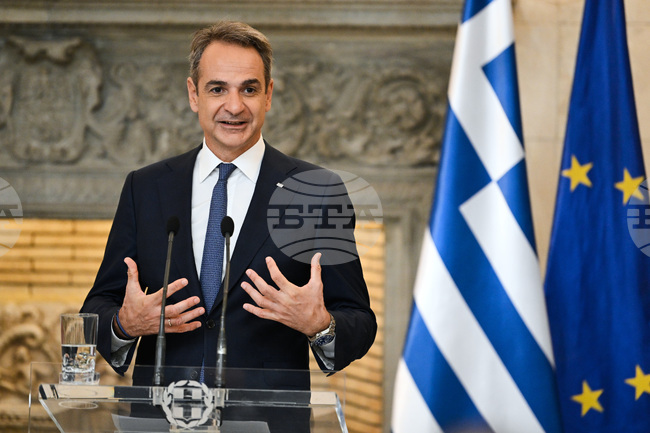 Европа трябва да засили автономността си на всички равнища, заяви гръцкият премиер след среща с френския президент