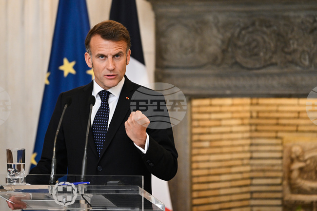 Клаузата за взаимопомощ в ЕС при нападение над страна член не подлежи на съмнение, заяви френският президент Макрон в Атина