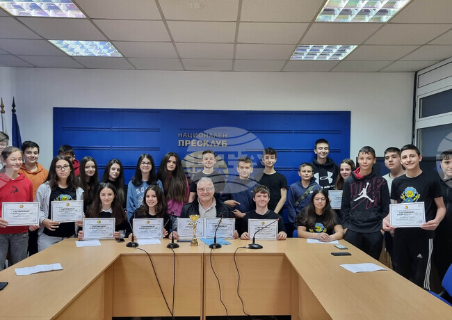 Национален пресклуба на БТА Велико Търново - ученици - пресконференция