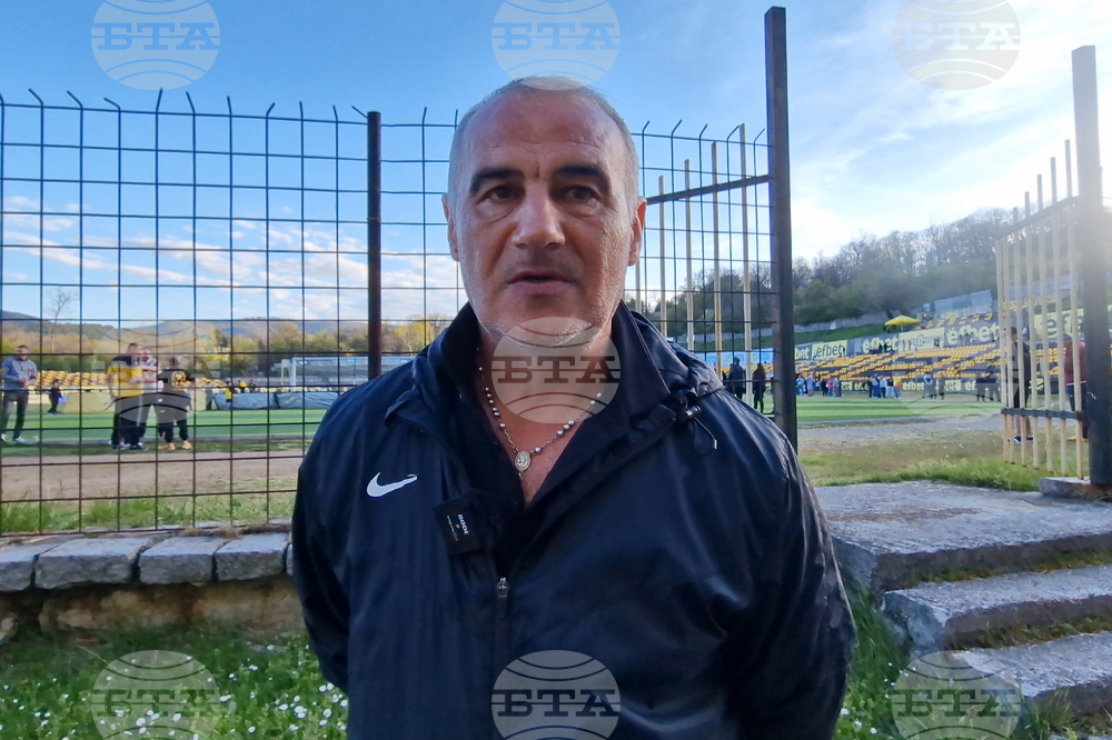 Перник - Миньор - Локомотив Горна Оряховица