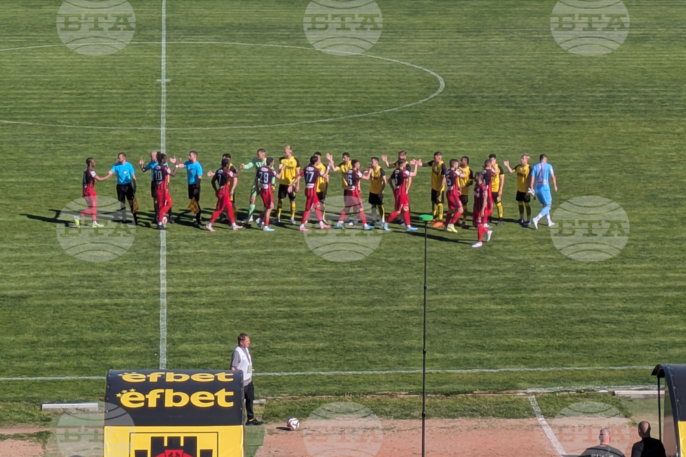 Перник - Миньор - Локомотив Горна Оряховица