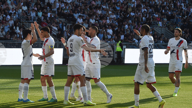 Пари Сен Жермен се доближи до титлата в Лига 1 след успех над Анже