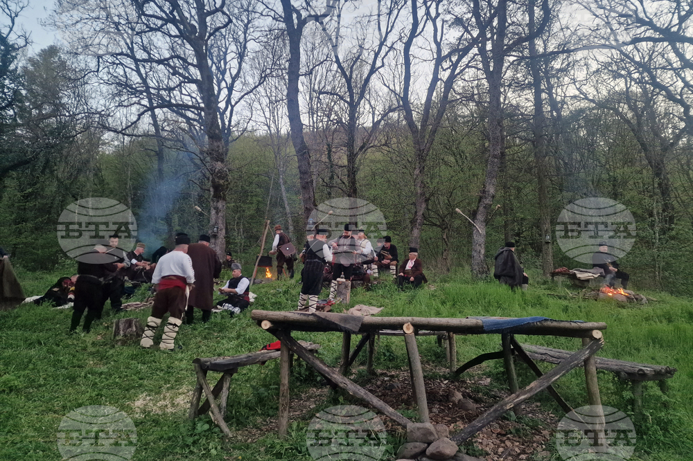 Село Баня - възстановка - 150 години от Априлската епопея