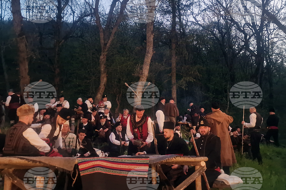 Село Баня - възстановка - 150 години от Априлската епопея