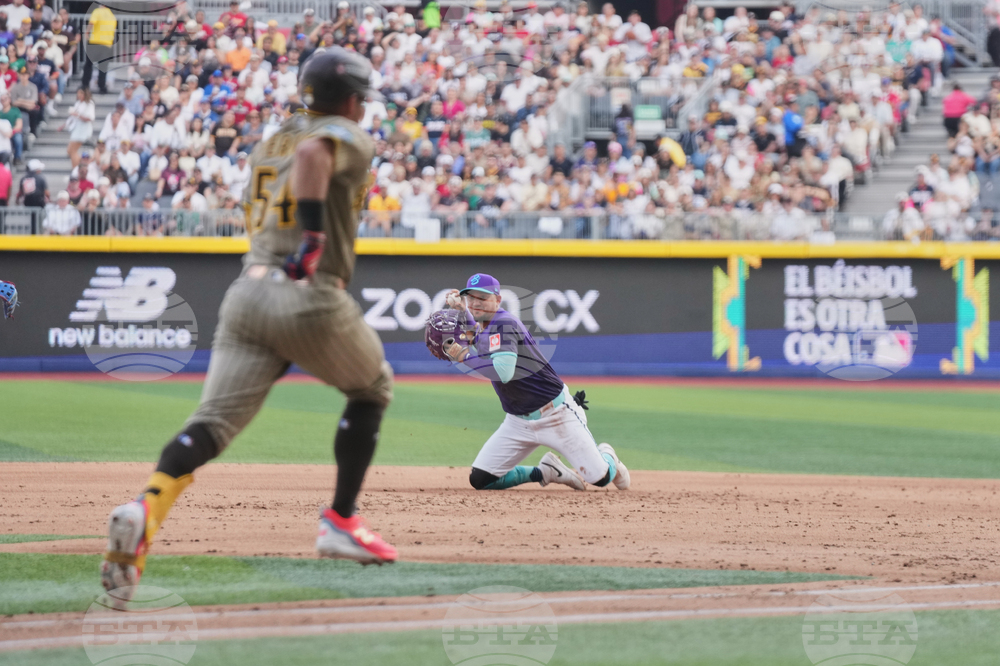 Mexico Padres Diamondbacks Baseball