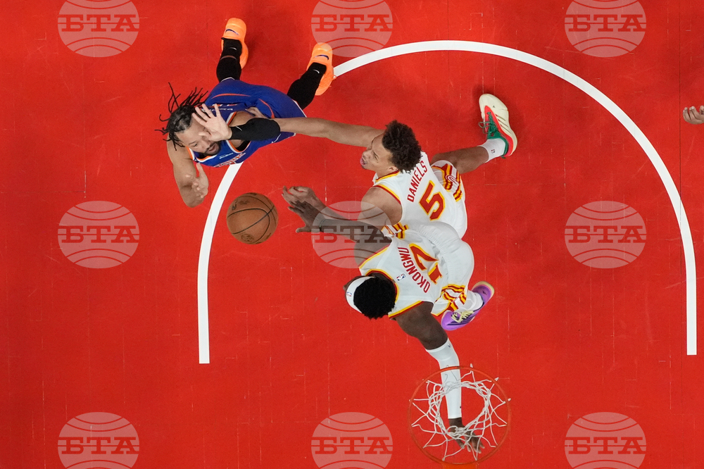 Knicks Hawks Basketball