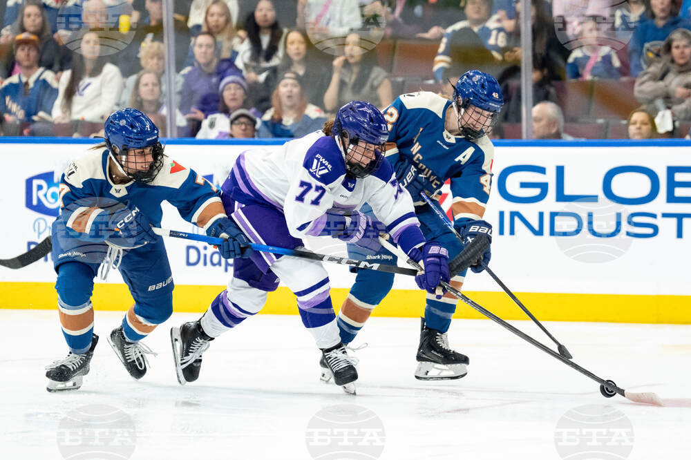 PWHL Frost Goldeneyes Hockey