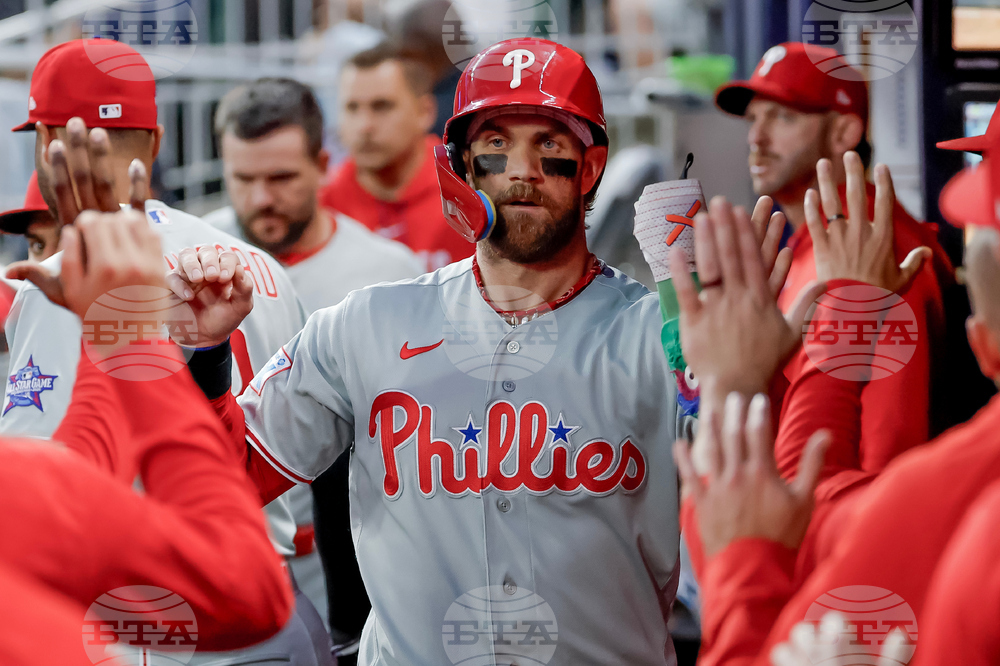 Phillies Braves Baseball